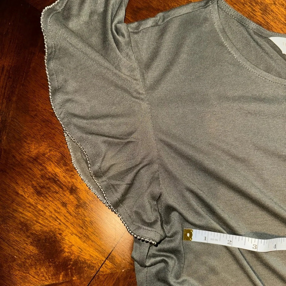 Ted Baker London Blouse Flutter Sleeves with beads- olive green- Size 4-6 Small - Picture 11 of 13